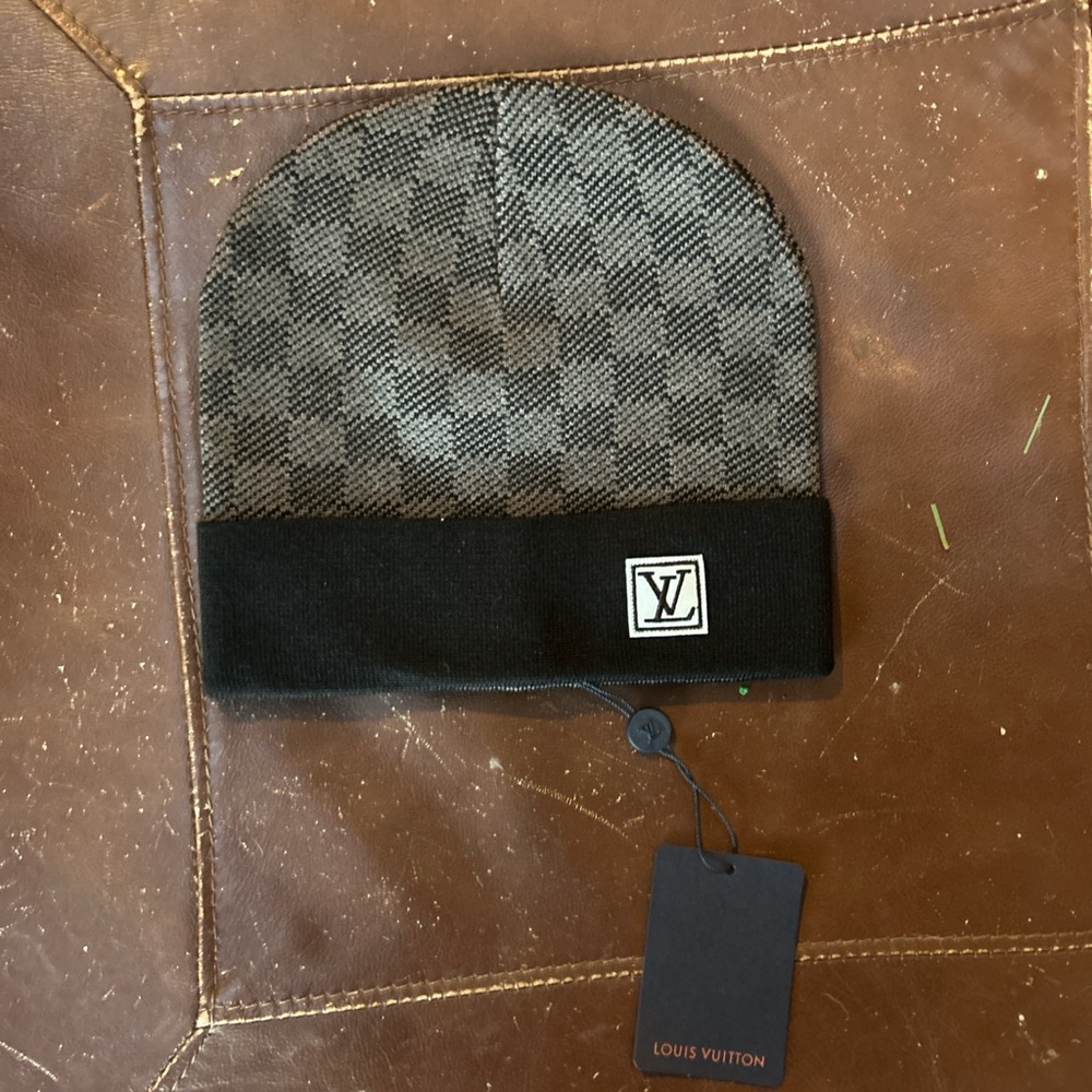 Louis Vuitton Black and Gray Patterned Beanie